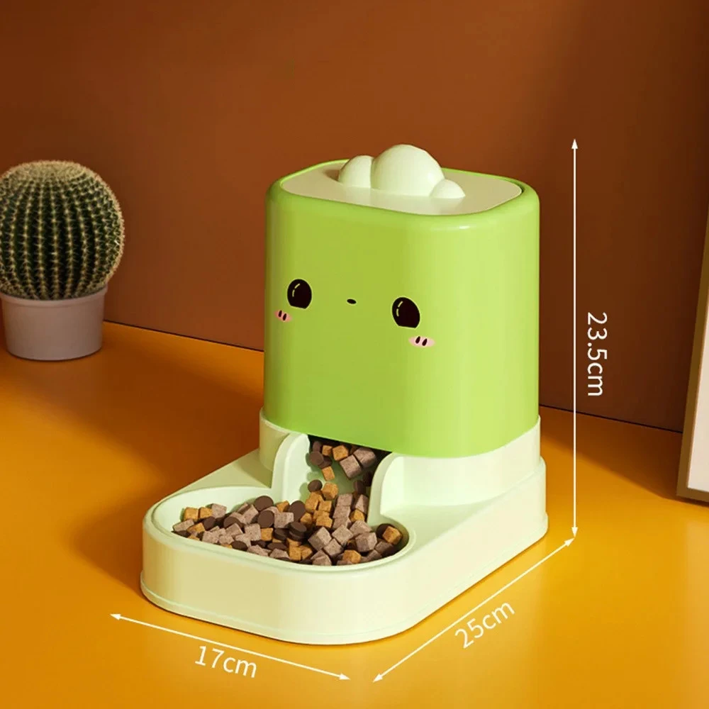 Distributeur croquettes automatique vert avec gamelle remplie, dimensions 17x25x23,5 cm