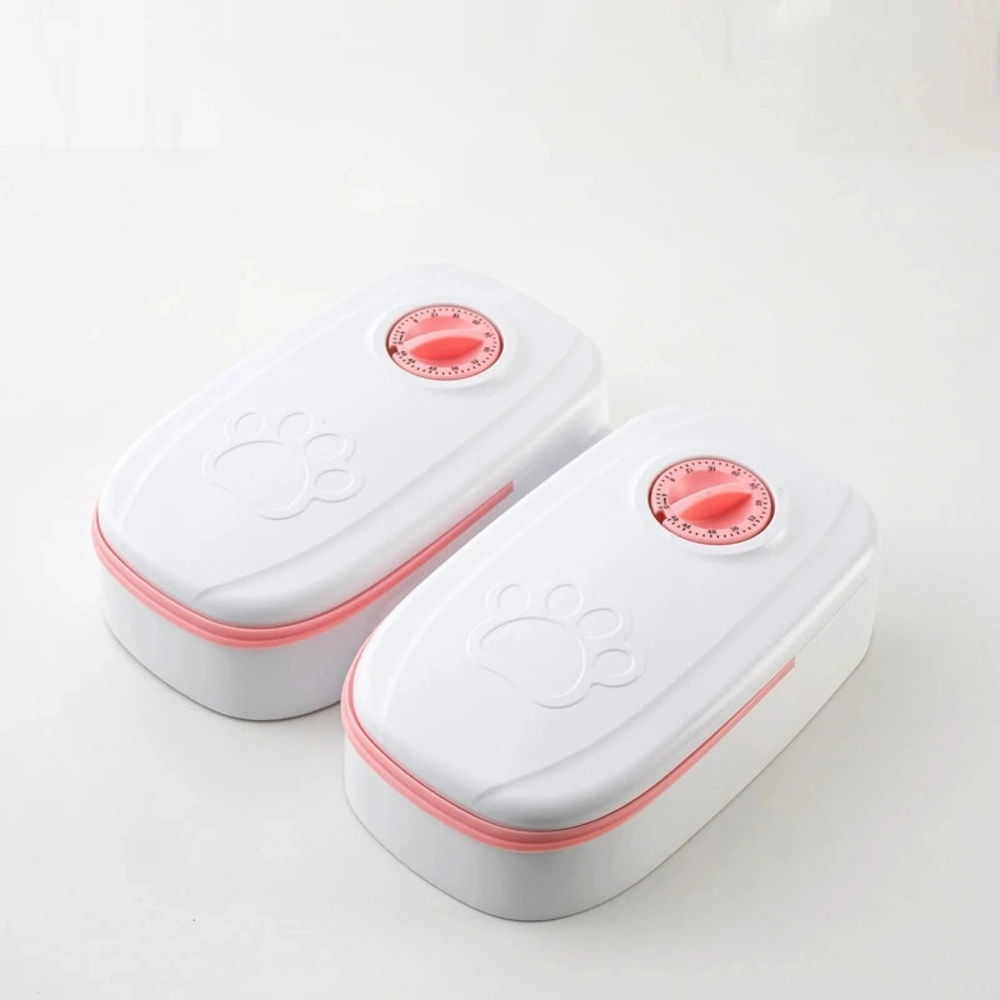 Deux nourrisseurs automatiques chat rose et blanc avec minuterie et joint coloré côte à côte