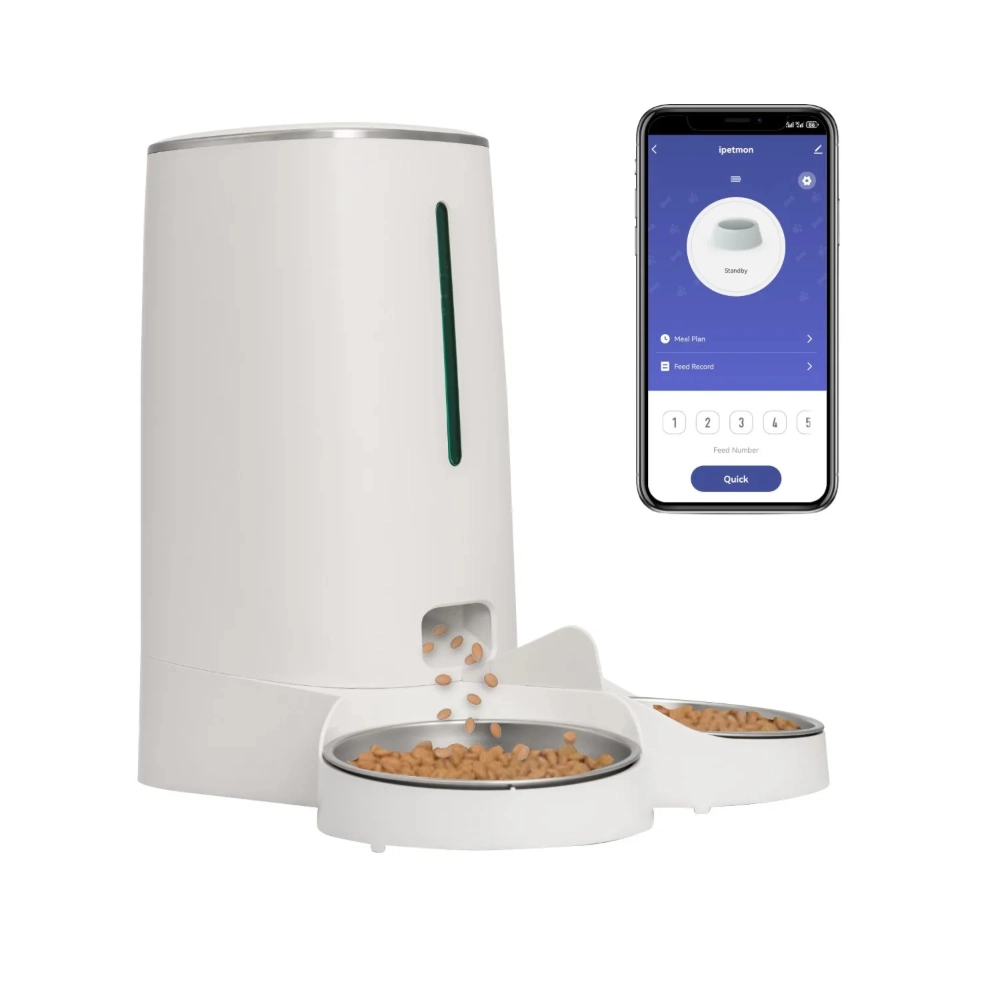 Distributeur croquette connecté blanc double bol inox avec application mobile ipetmon affichée sur smartphone