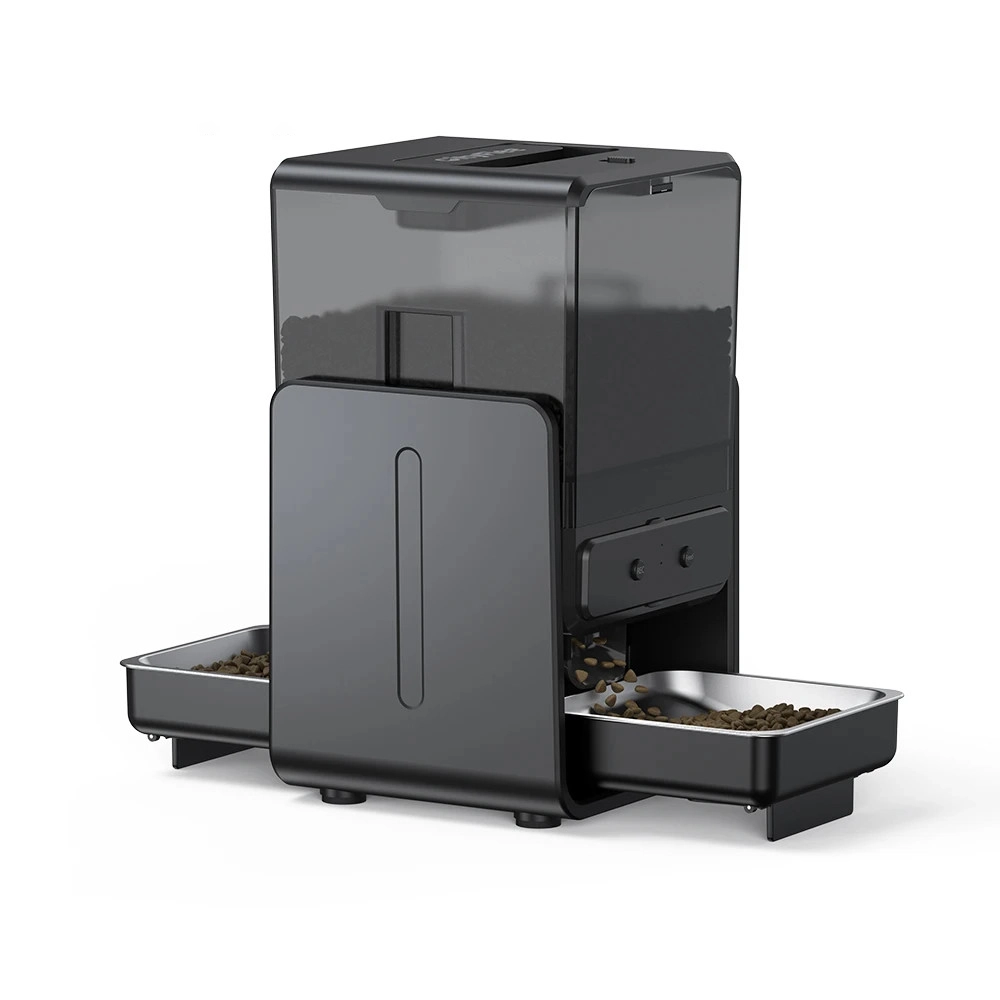 Distributeur croquette automatique double gamelle noir avec réservoir transparent sur fond blanc