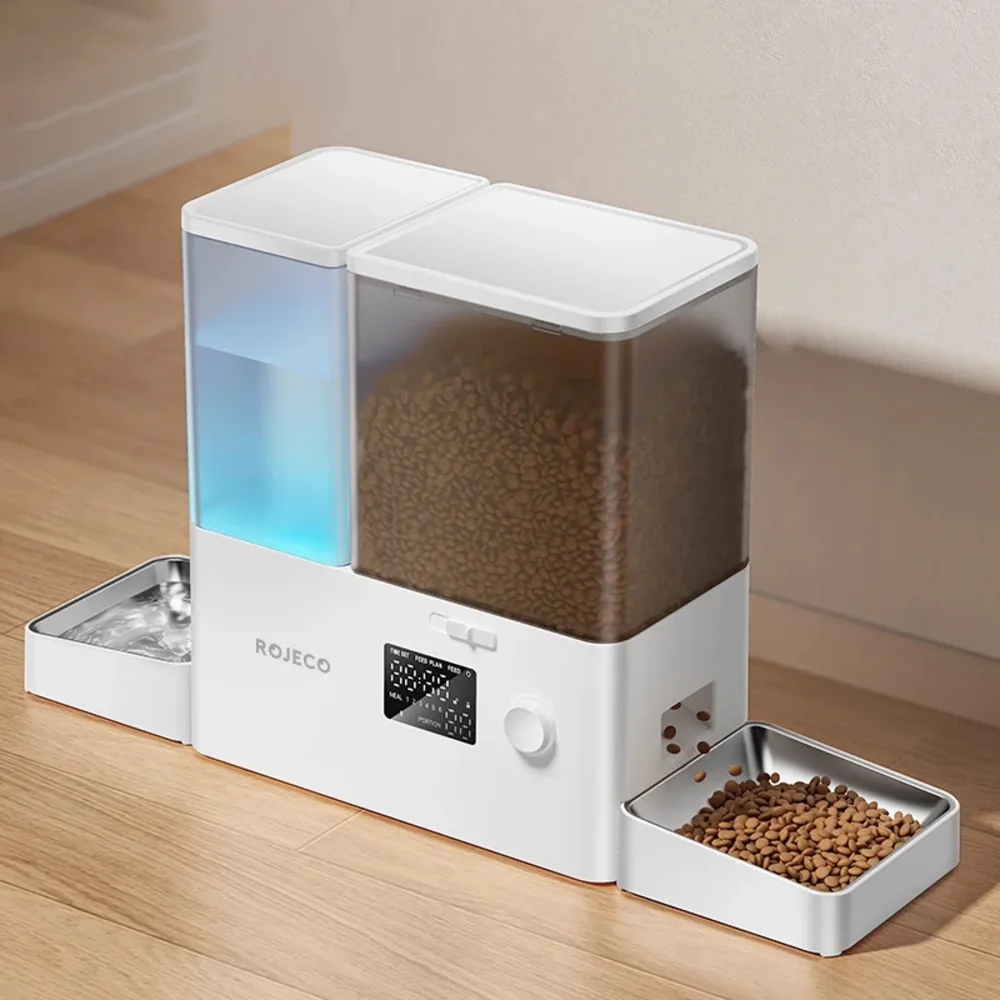 Distributeur automatique Rojeco croquettes et eau, gamelles inox, vue de face posé sur parquet
